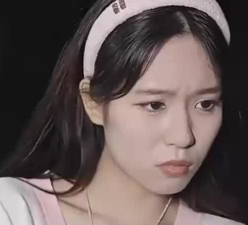 闪婚后被豪门大叔宠上瘾第86集